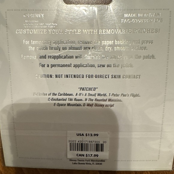 Disney Parks Patched MICKEY MOUSE head icon blue denim daisies Patch - NEW!!!! - Picture 4 of 4